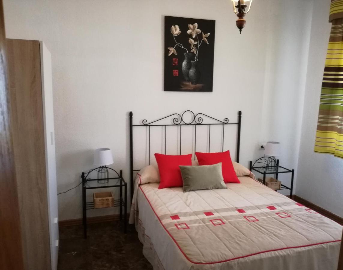 Apartament Alojamiento Romina Villanueva Del Arzobispo Zewnętrze zdjęcie